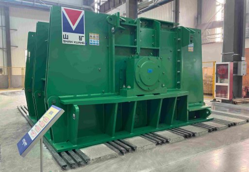 Heavy-duty ring hammer crusher