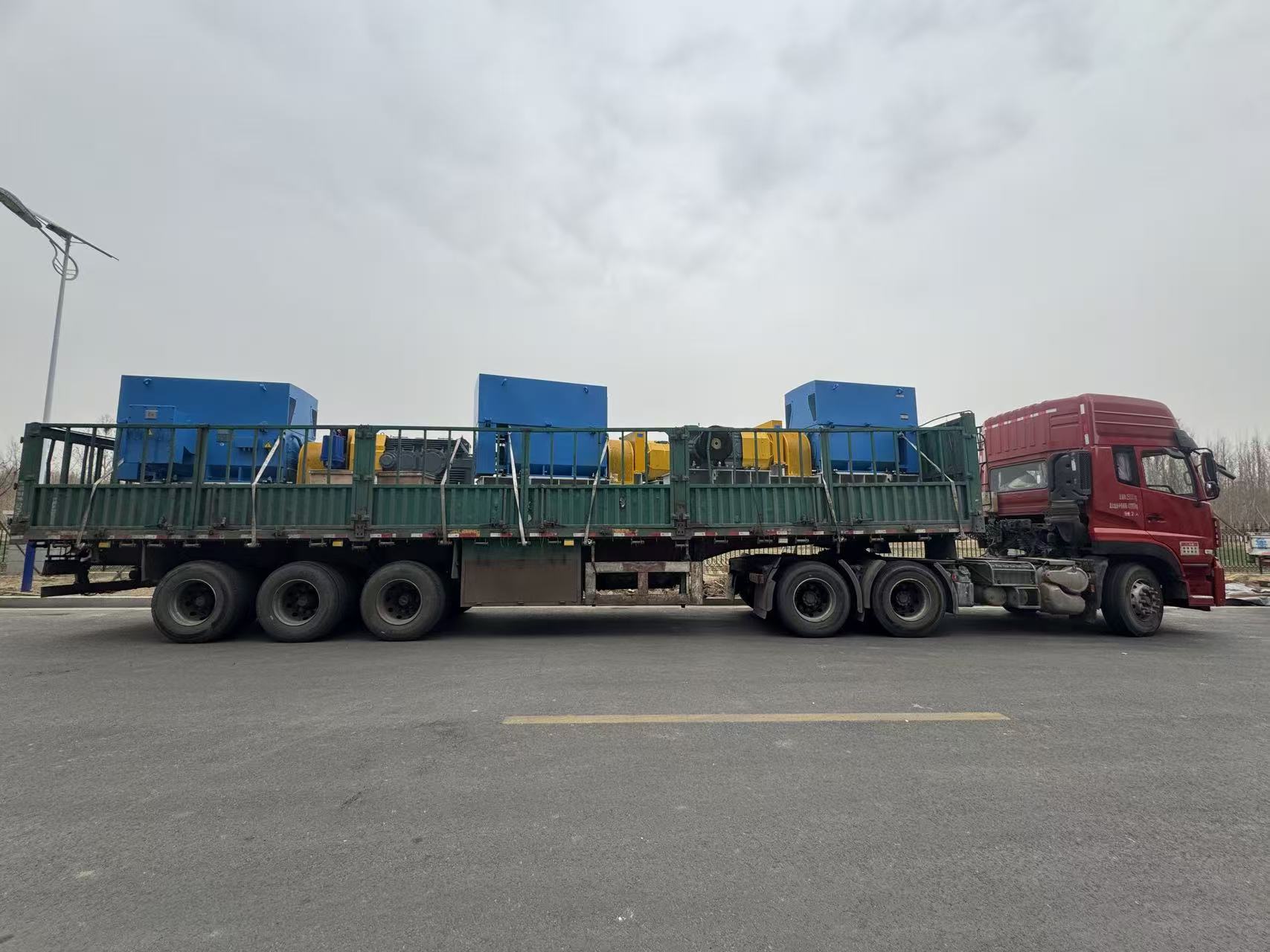 Belt Conveyor Drive Loaded for Shipment Today.jpg Belt Conveyor Drive Loaded for Shipment Today.jpg