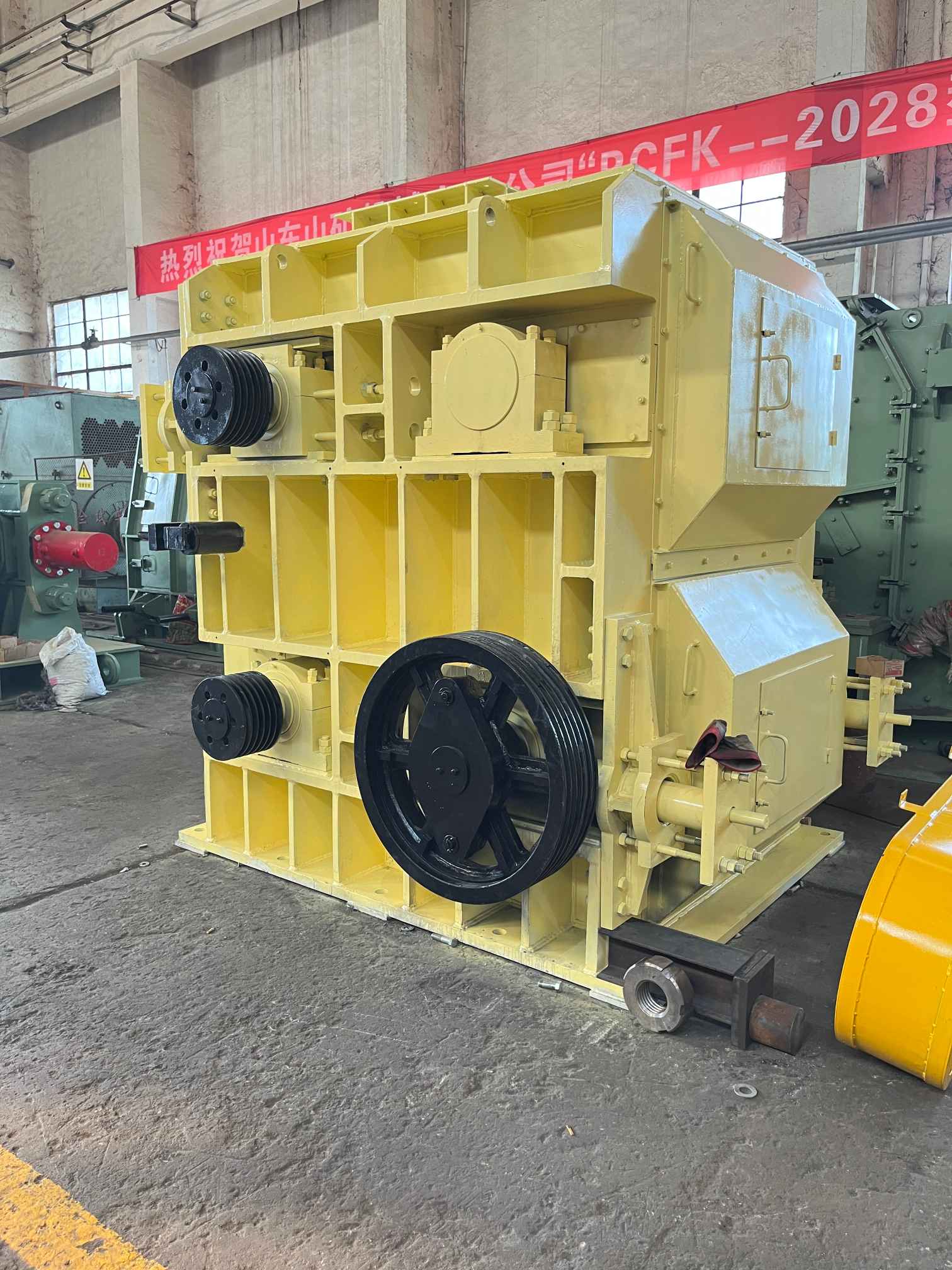 Triturador de rolo de quatro dentes