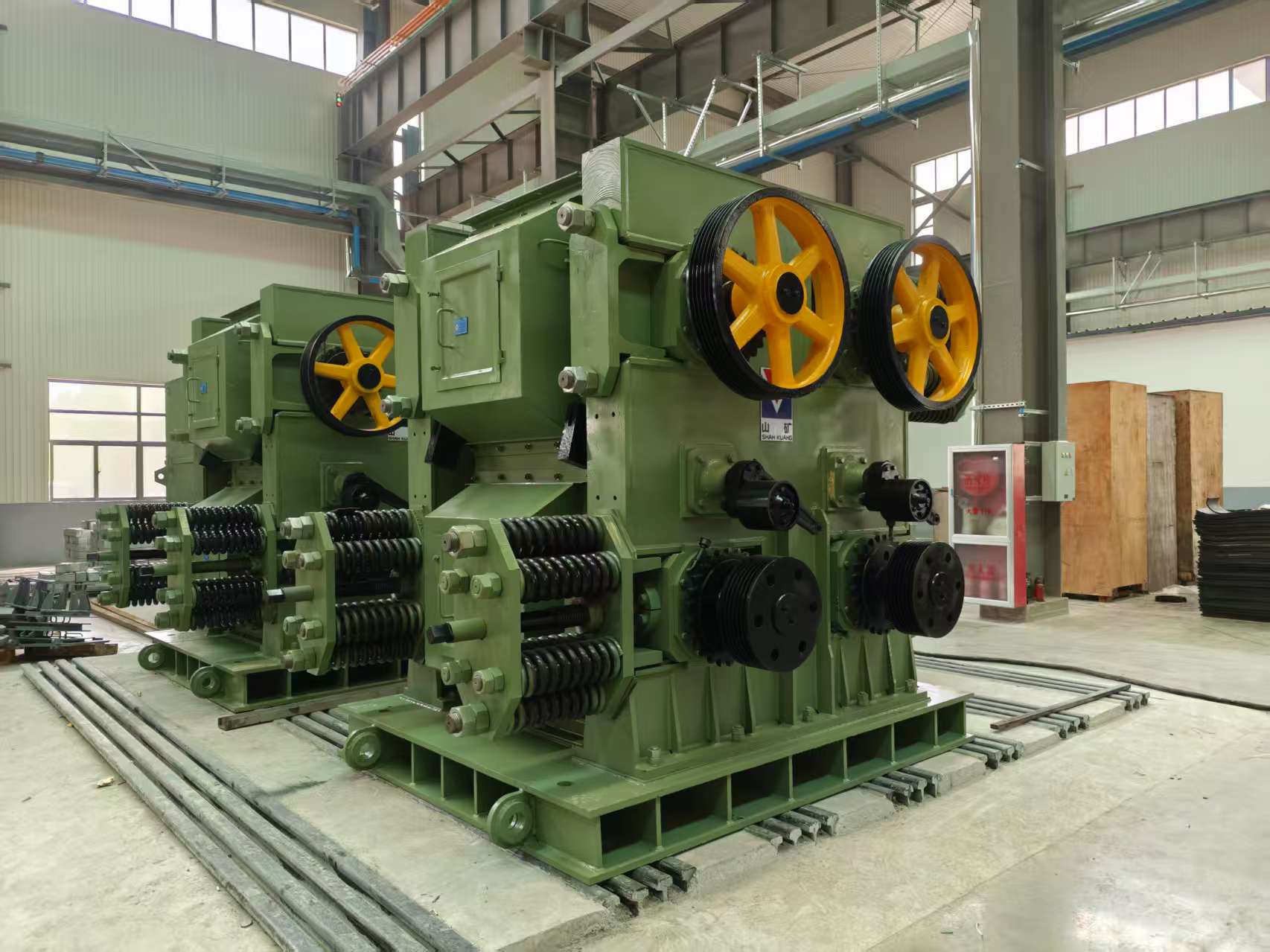 Четырехвалковая дробилка 4PG φ950X700