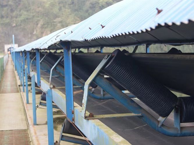 Trogrollen voor transportband Trogrollen voor transportband