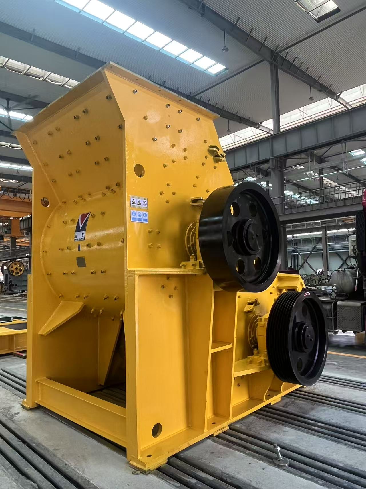 2PC1416 Double - Rotor Nyundo Crusher