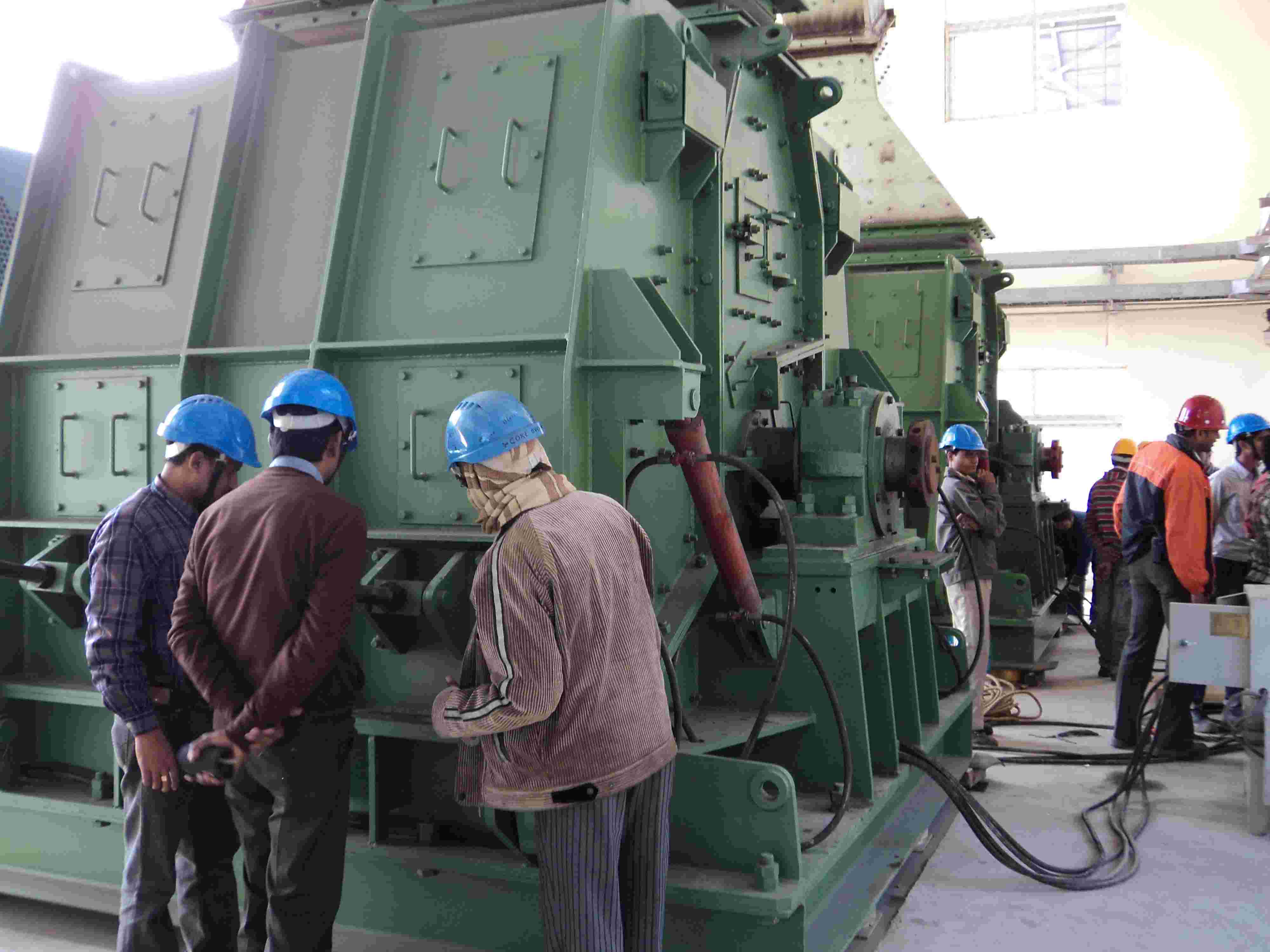 Omkeerbare slaghamerbreker