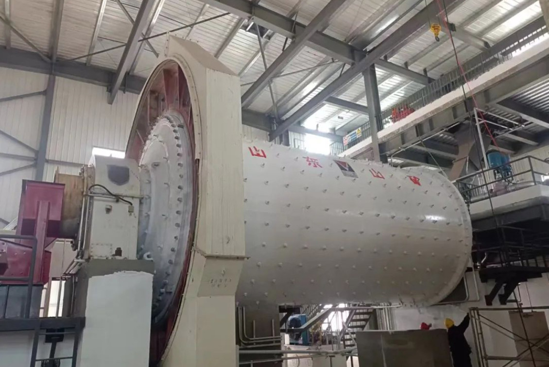 De deelname van het bedrijf aan de bouw van de Dahaizhe-kolenmijn van China Coal Shaanxi heeft een miljoen ton steenkoolganggesteente in gebruik genomen, verwijderd van de groutlaag in het project. De deelname van het bedrijf aan de bouw van de Dahaizhe-kolenmijn van China Coal Shaanxi heeft een miljoen ton steenkoolganggesteente in gebruik genomen, verwijderd van de groutlaag in het project.