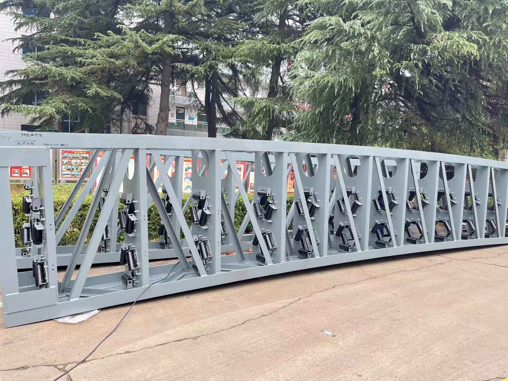 Хоолойн туузан дамжуулагч