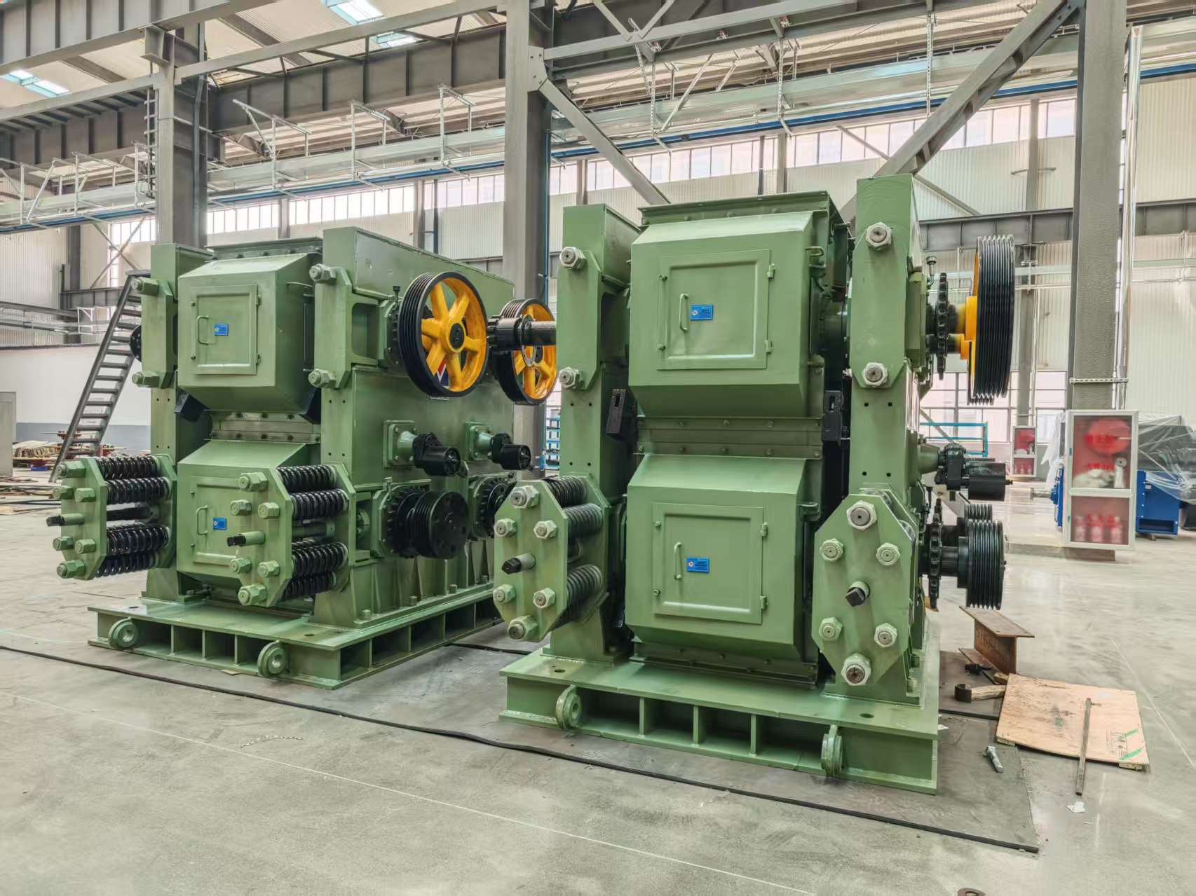 Четырехвалковая дробилка 4PG φ950X700